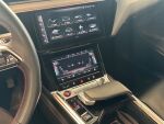 Audi e-tron 2022 Musta