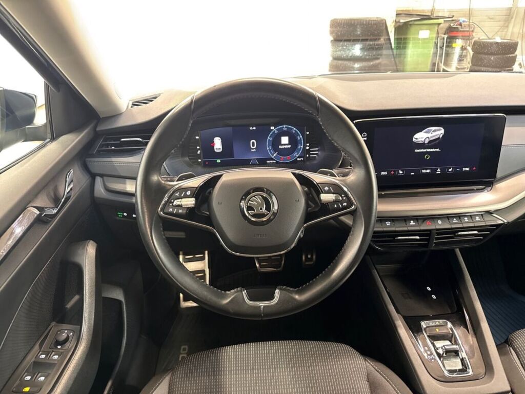Skoda Octavia 2022 Sininen