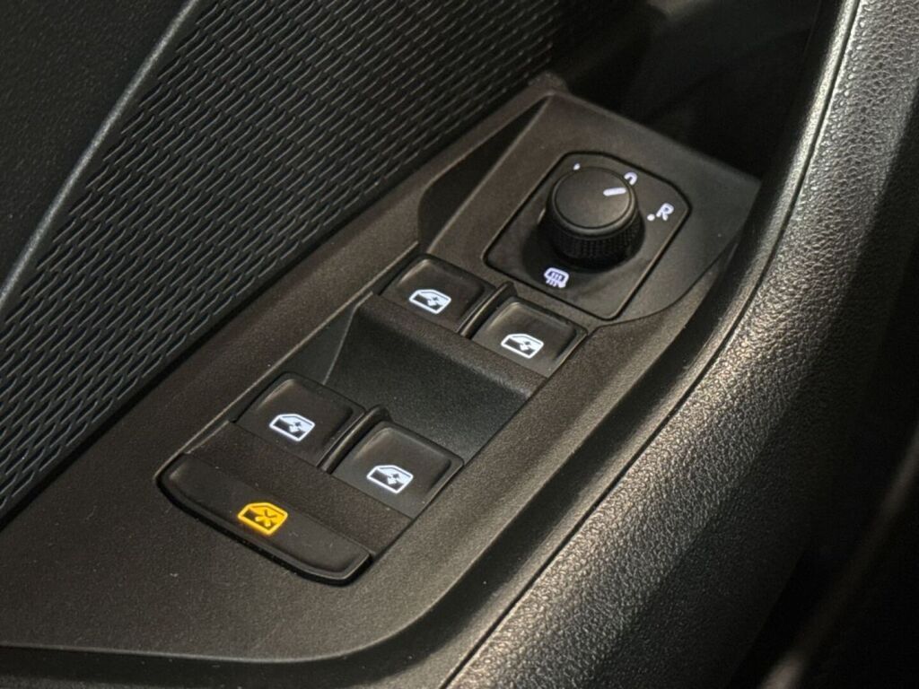 Skoda Octavia 2022 Sininen