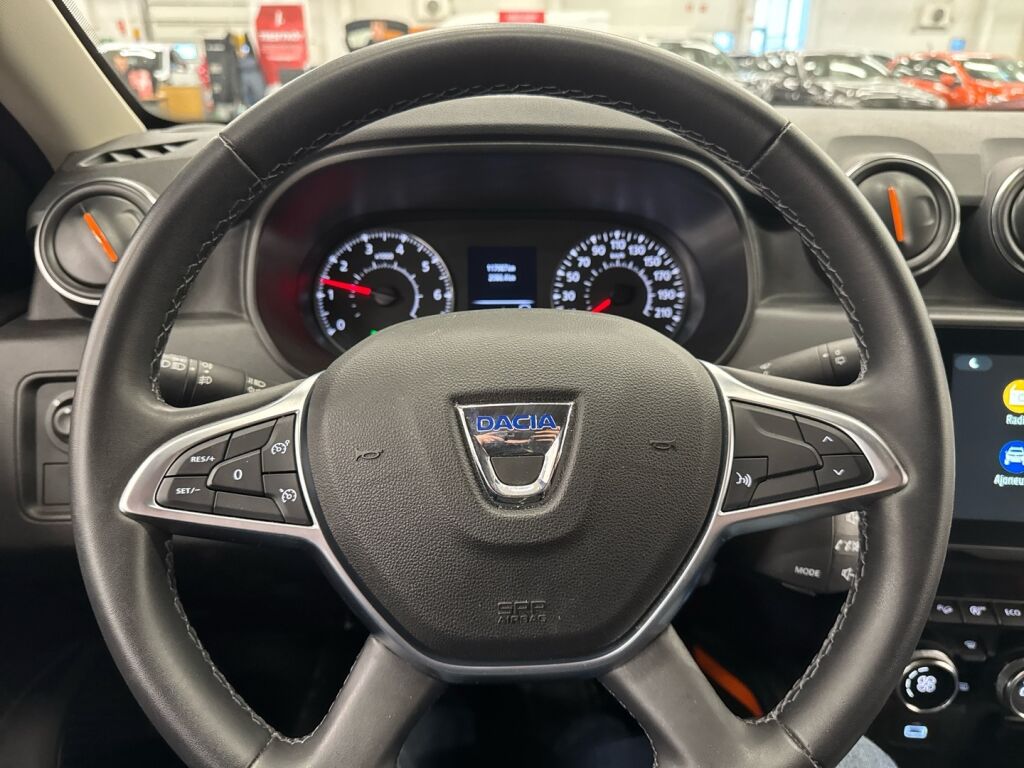 Dacia Duster 2022 Oranssi