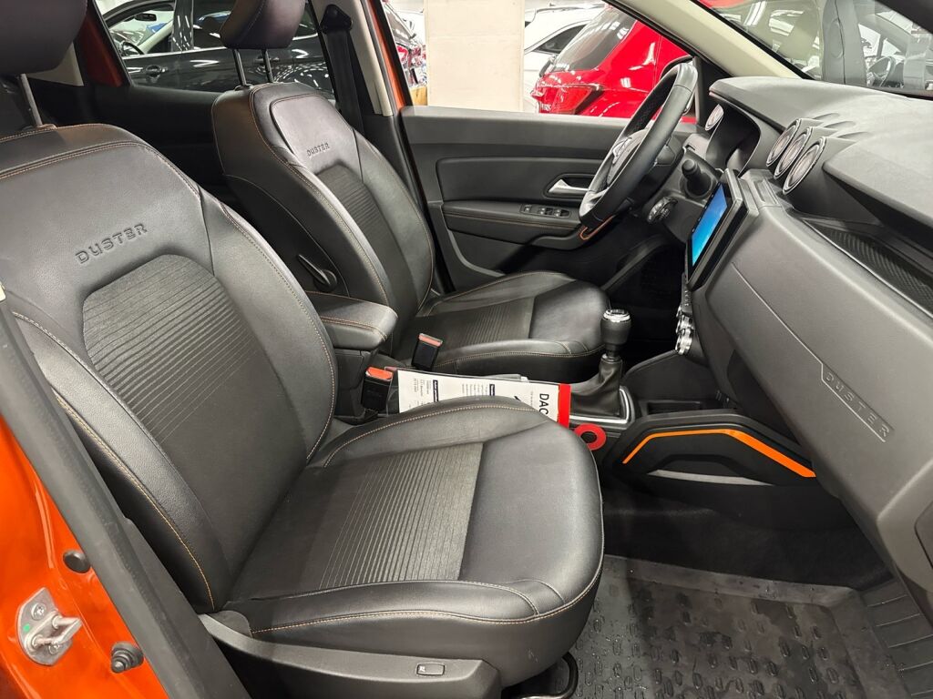 Dacia Duster 2022 Oranssi