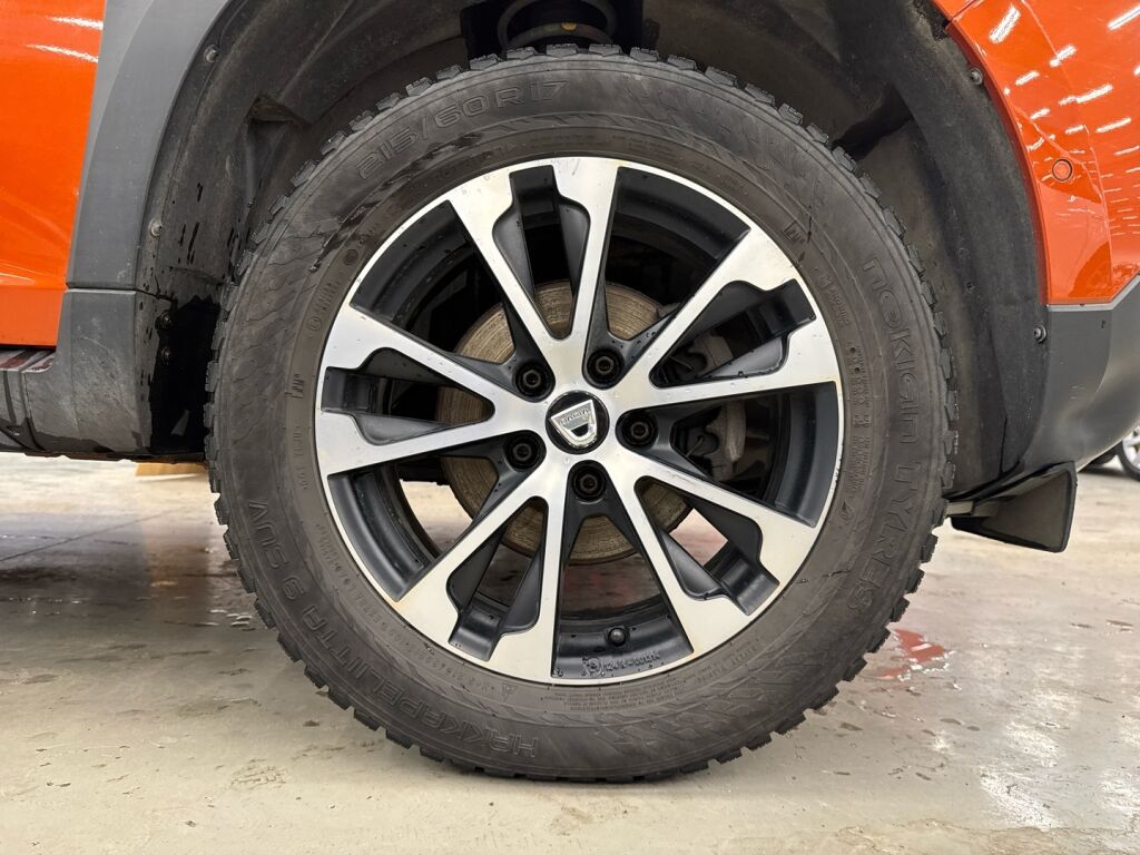 Dacia Duster 2022 Oranssi