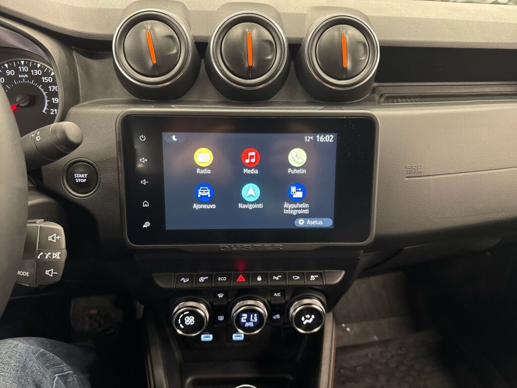 Dacia Duster 2022 Oranssi