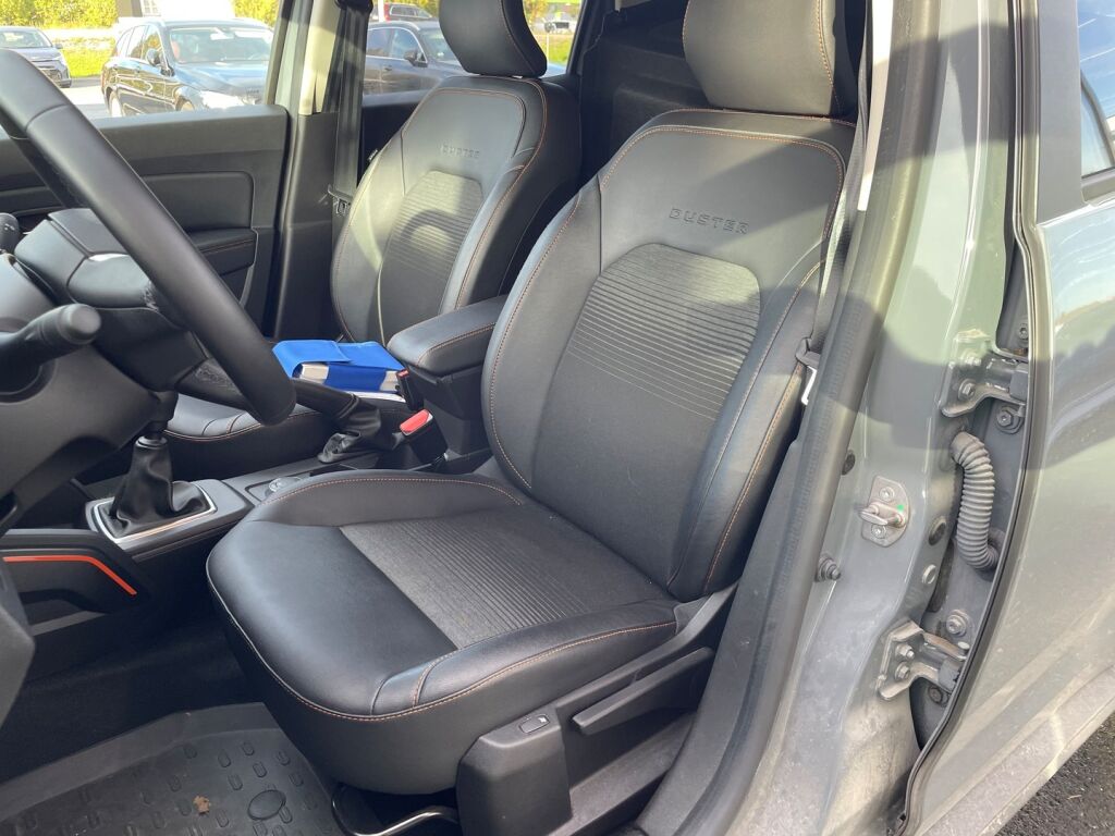 Dacia Duster 2022 Harmaa