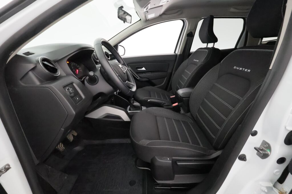 Dacia Duster 2022 Valkoinen