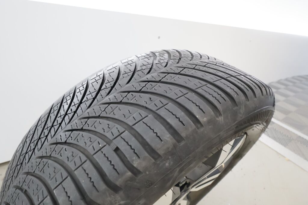 Dacia Duster 2022 Valkoinen