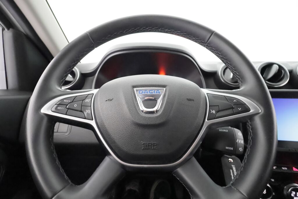 Dacia Duster 2022 Valkoinen