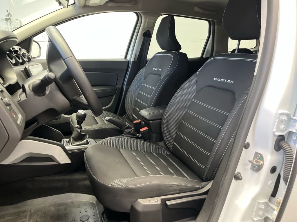 Dacia Duster 2022 Valkoinen