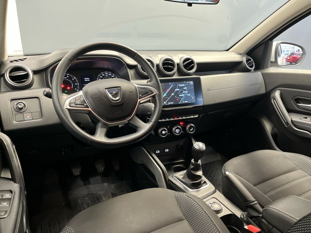 Dacia Duster 2022 Valkoinen