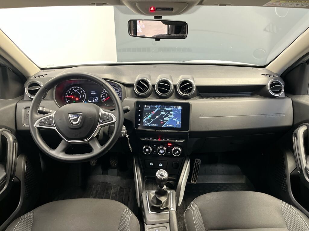 Dacia Duster 2022 Valkoinen