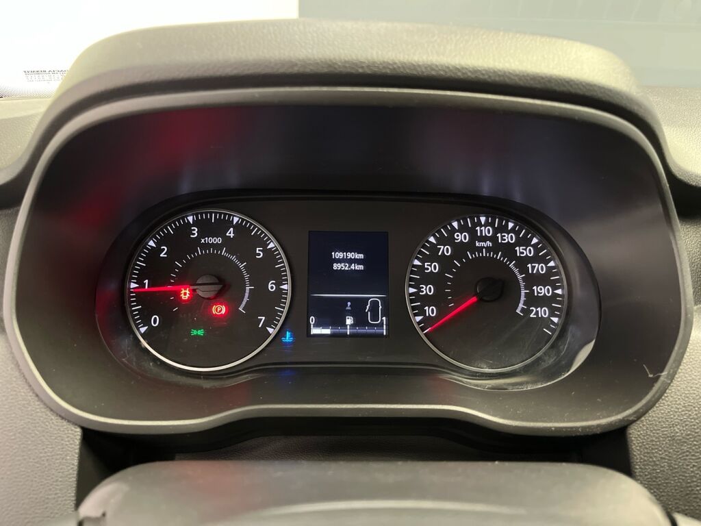 Dacia Duster 2022 Valkoinen