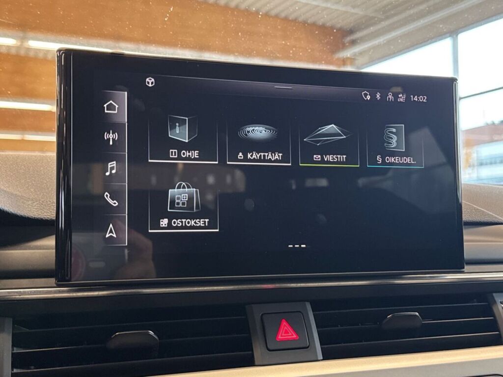 Audi A4 allroad quattro 2022 Musta