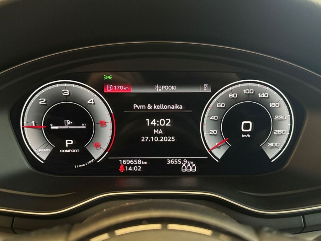 Audi A4 allroad quattro 2022 Musta