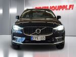 Volvo XC60 2023 Musta