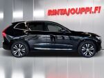 Volvo XC60 2023 Musta