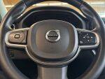 Volvo XC60 2023 Musta