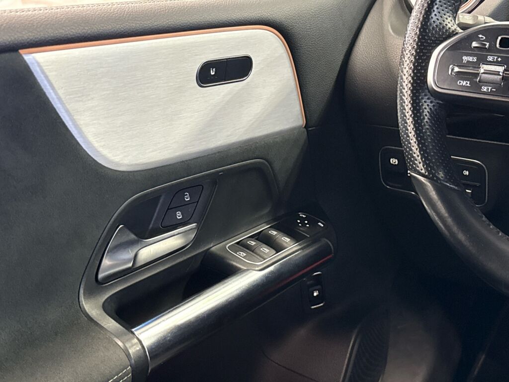 Mercedes-Benz B 2020 Valkoinen