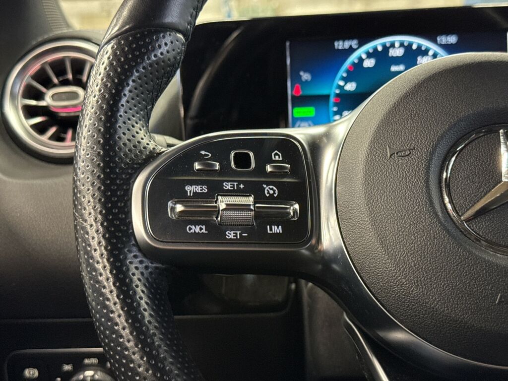 Mercedes-Benz B 2020 Valkoinen