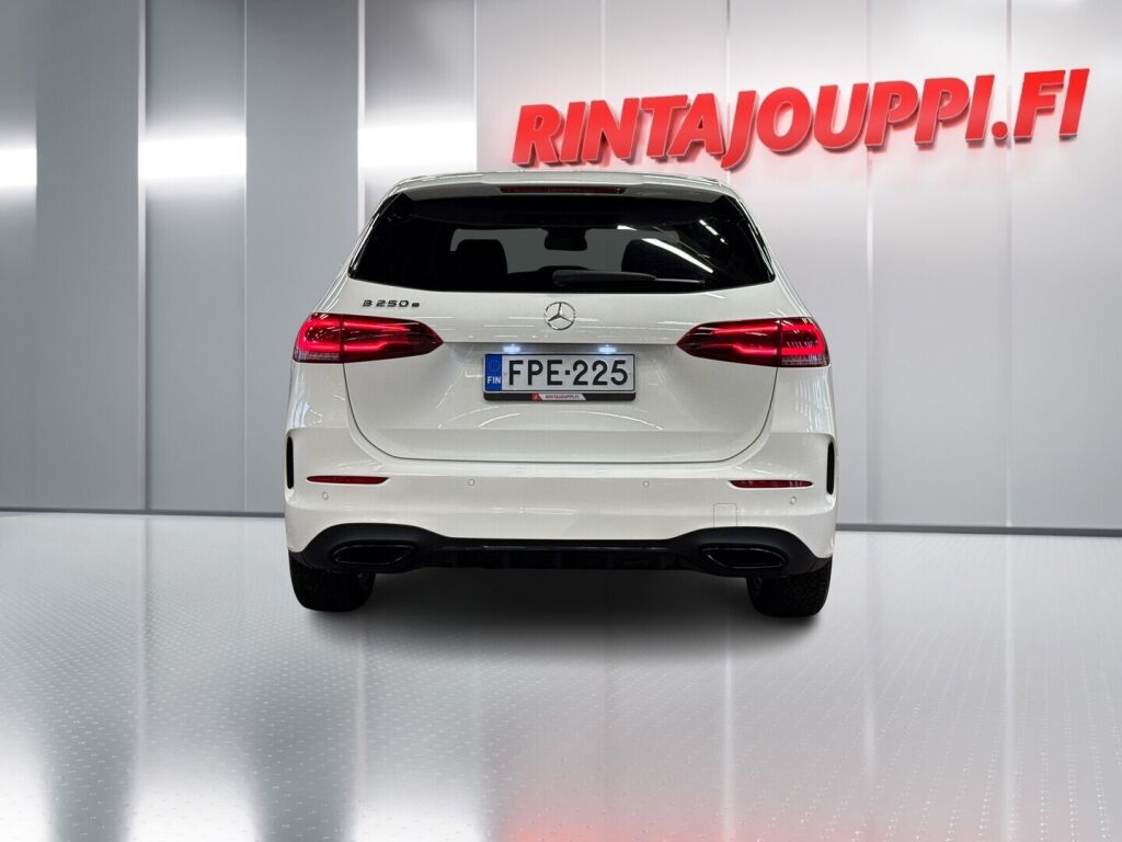 Mercedes-Benz B 2020 Valkoinen