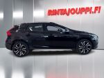 Volvo V40 Cross Country 2016 Musta