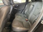 Volvo V40 Cross Country 2016 Musta