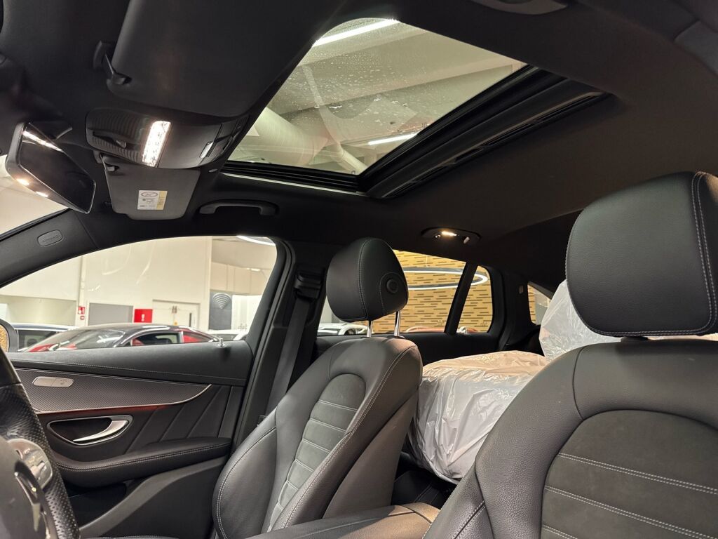 Mercedes-Benz EQC 2021 Valkoinen