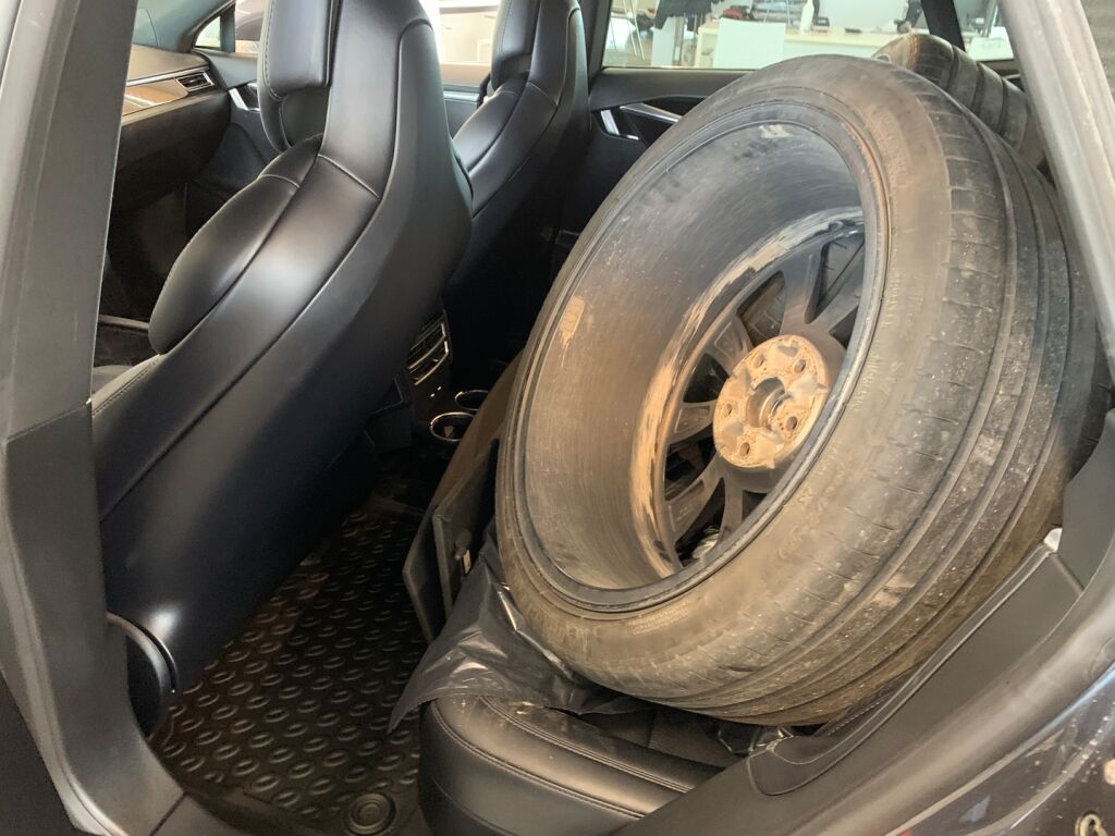 Tesla Model S 2018 Harmaa