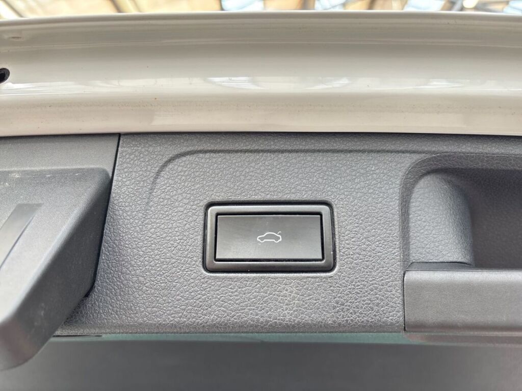 Volkswagen Passat 2016 Valkoinen
