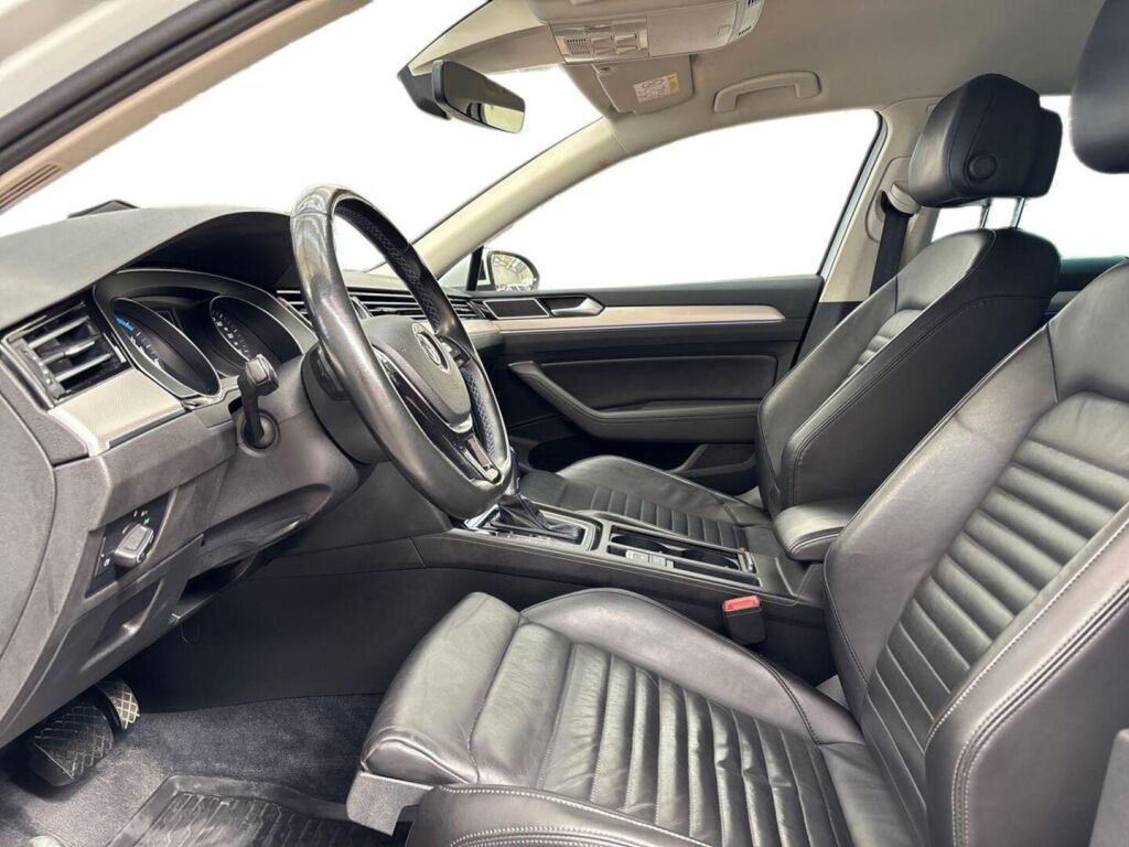 Volkswagen Passat 2016 Valkoinen