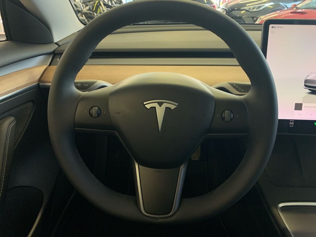 Tesla Model 3 2022 Valkoinen