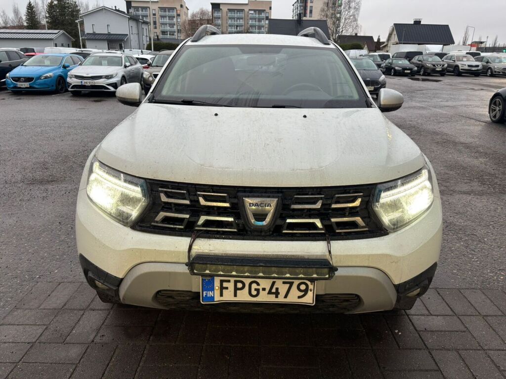 Dacia Duster 2022 Valkoinen