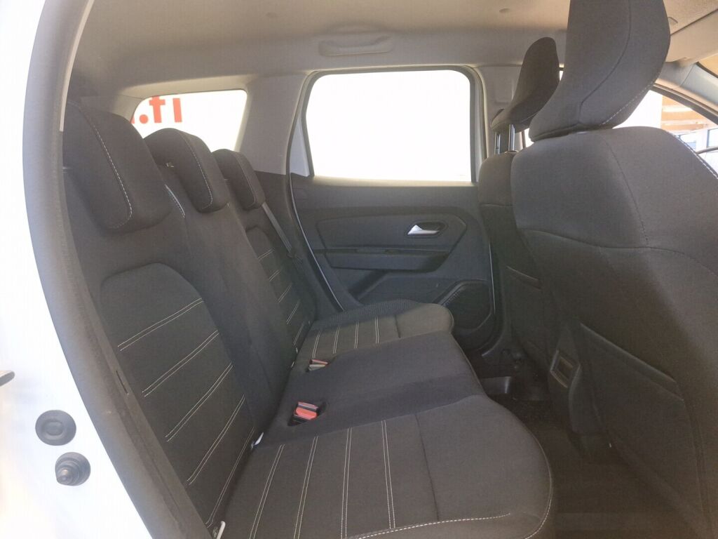 Dacia Duster 2022 Valkoinen