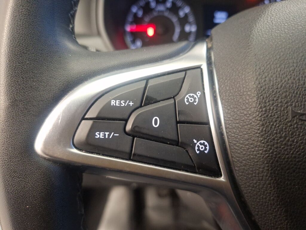 Dacia Duster 2022 Valkoinen