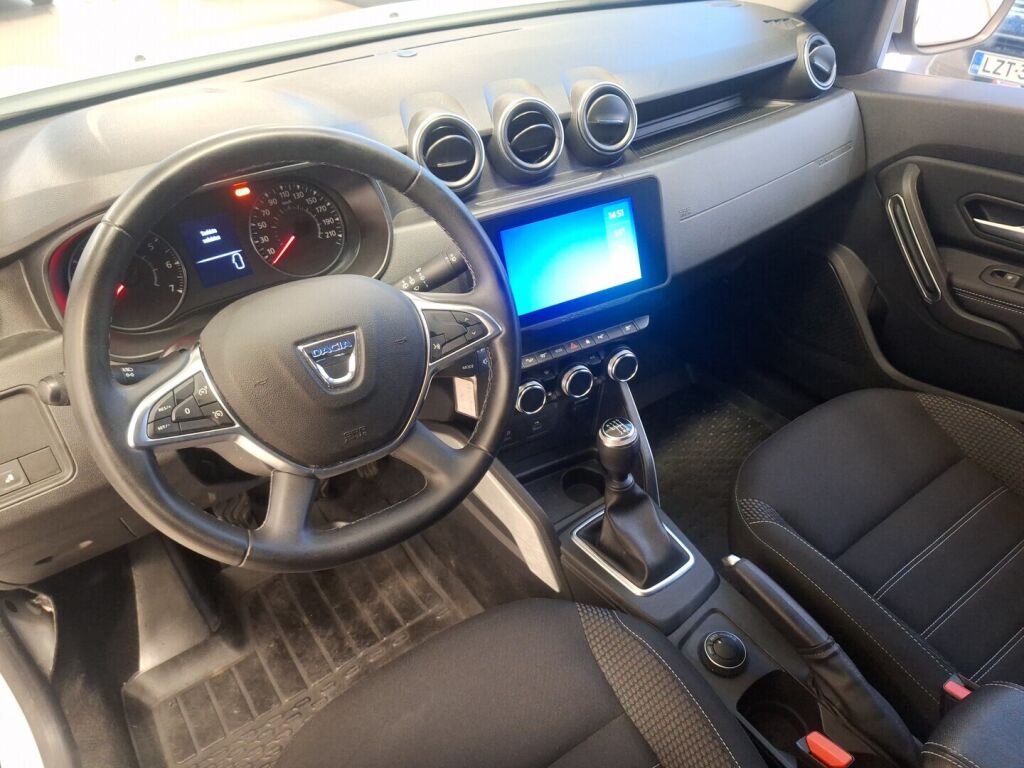 Dacia Duster 2022 Valkoinen