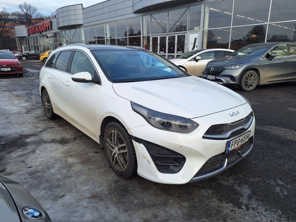 Kia Ceed 2022 Valkoinen