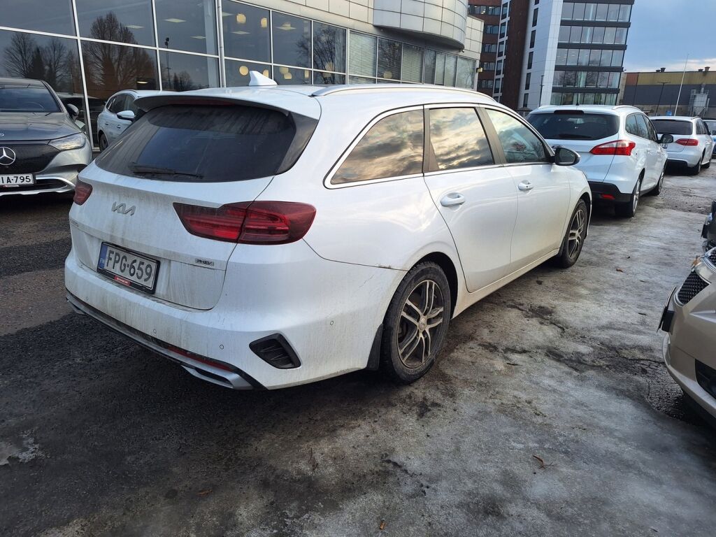 Kia Ceed 2022 Valkoinen