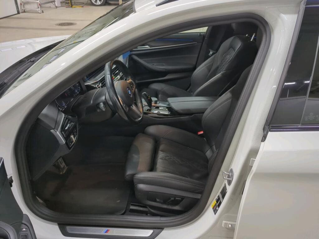 BMW 530 2022 Valkoinen