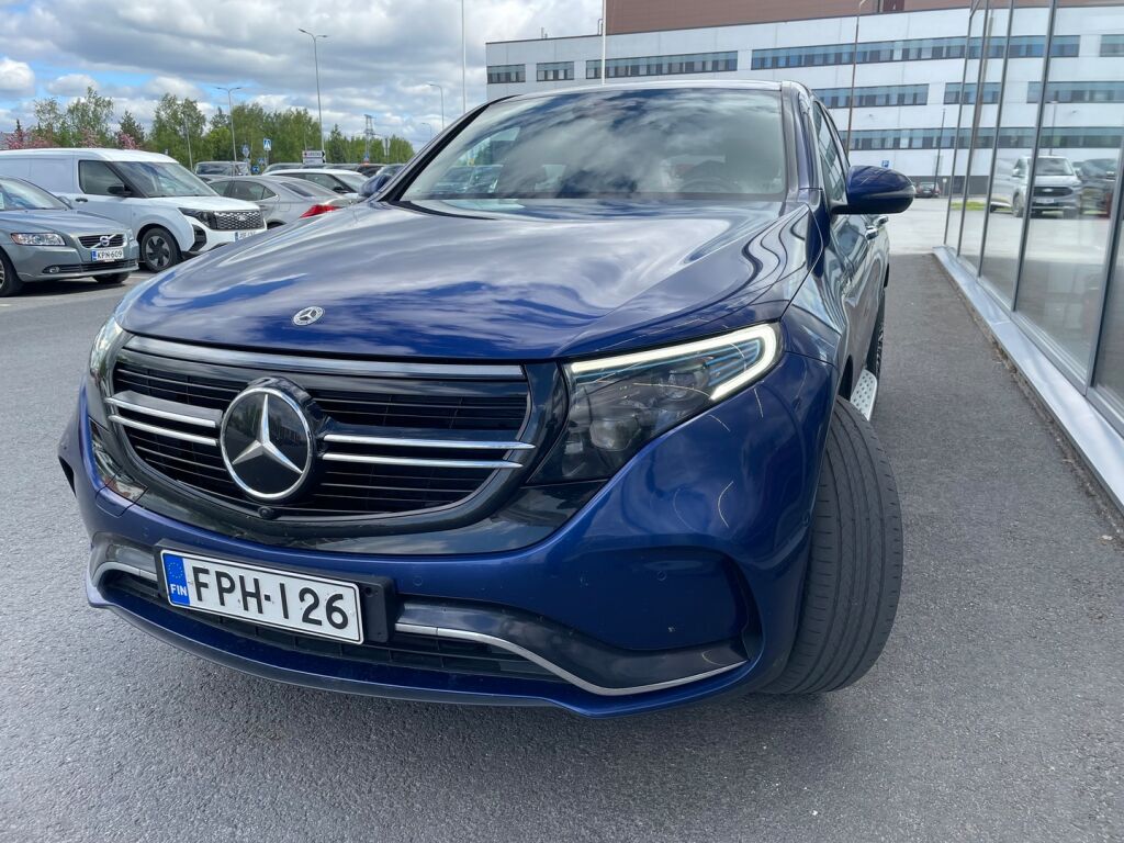 Mercedes-Benz EQC 2021 Sininen