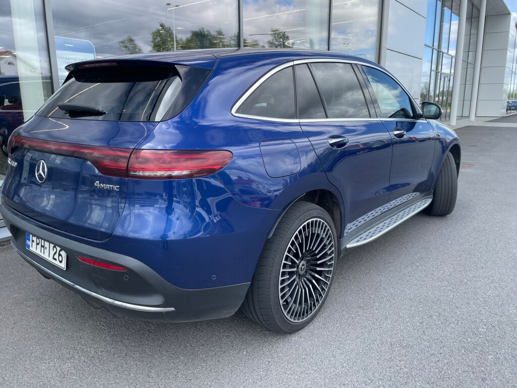 Mercedes-Benz EQC 2021 Sininen