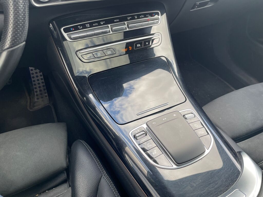 Mercedes-Benz EQC 2021 Sininen
