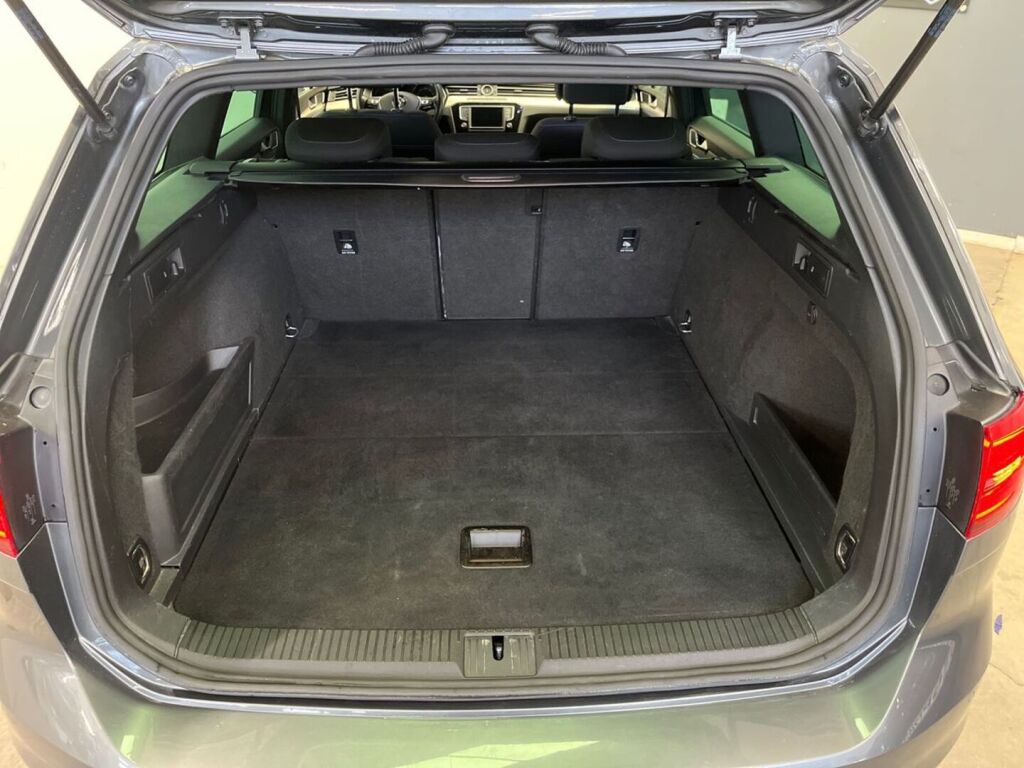 Volkswagen Passat 2017 Harmaa
