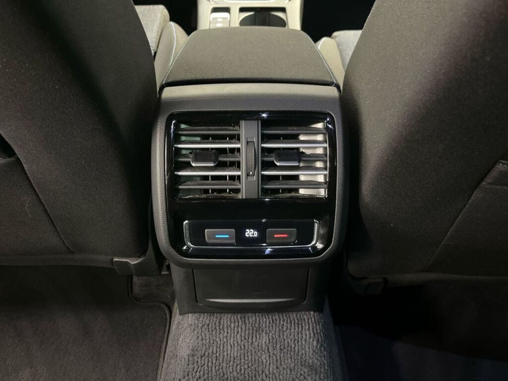 Volkswagen Passat 2017 Harmaa