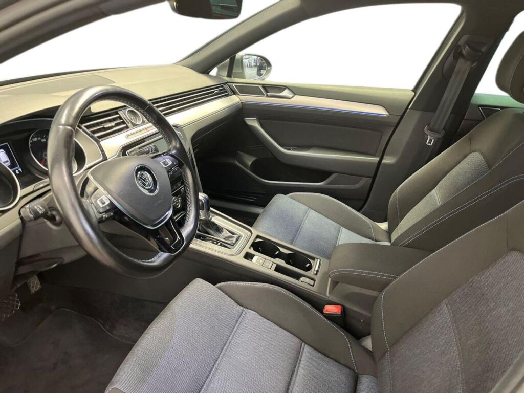 Volkswagen Passat 2017 Harmaa
