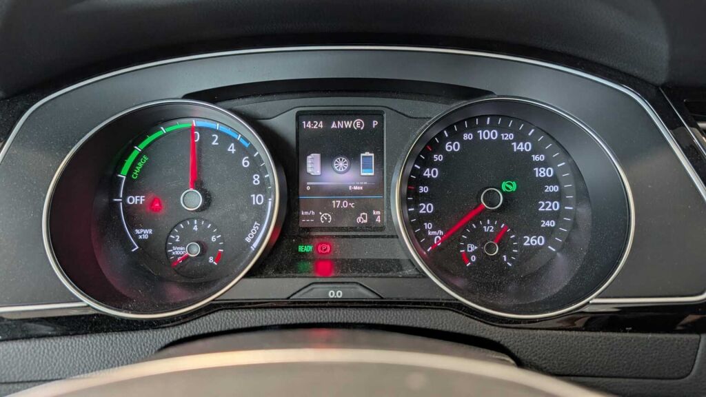 Volkswagen Passat 2017 Harmaa