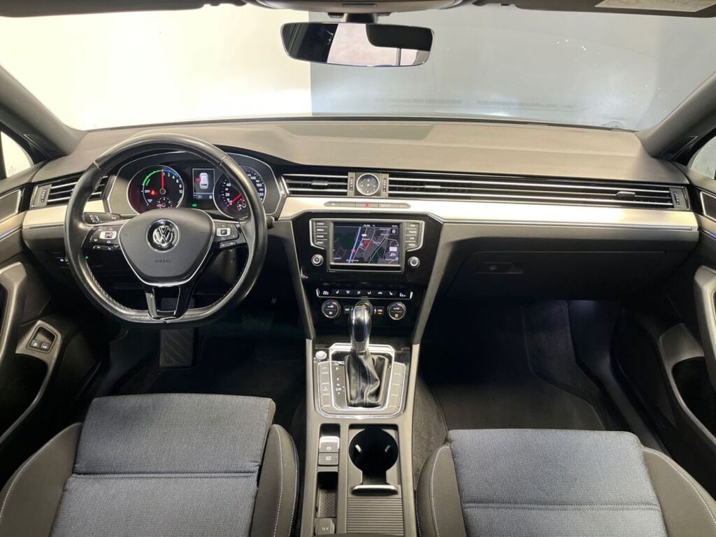 Volkswagen Passat 2017 Harmaa
