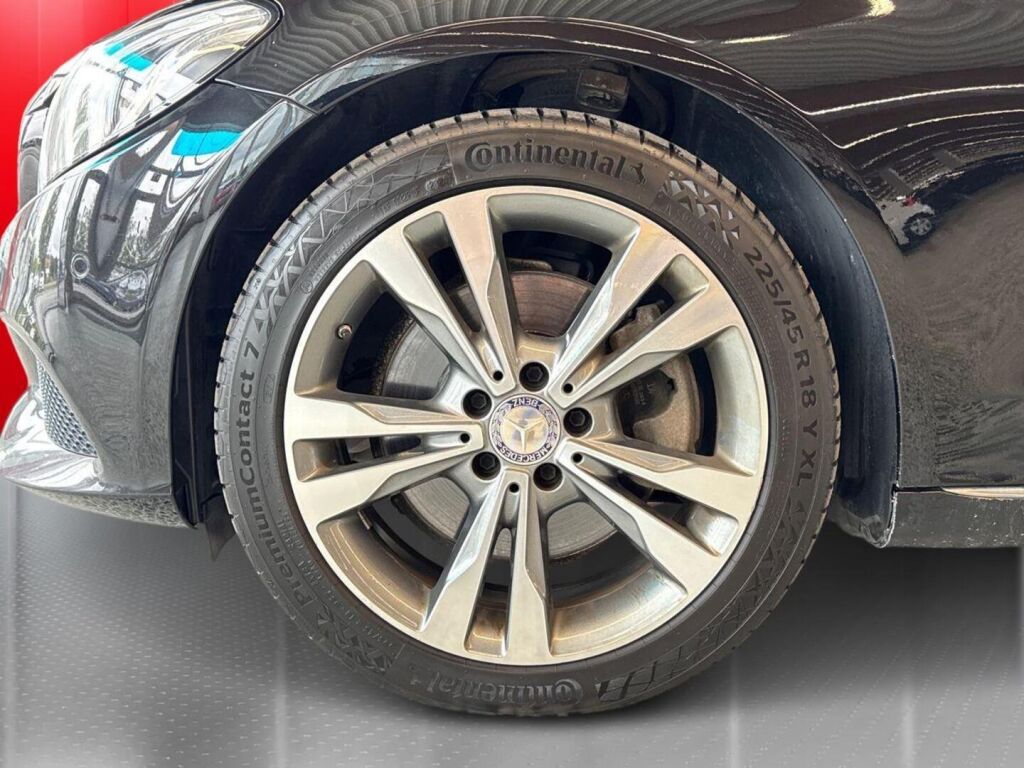 Mercedes-Benz C 2015 Musta