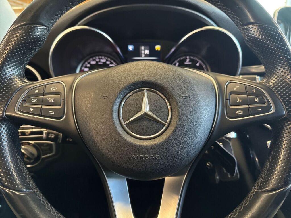 Mercedes-Benz C 2015 Musta