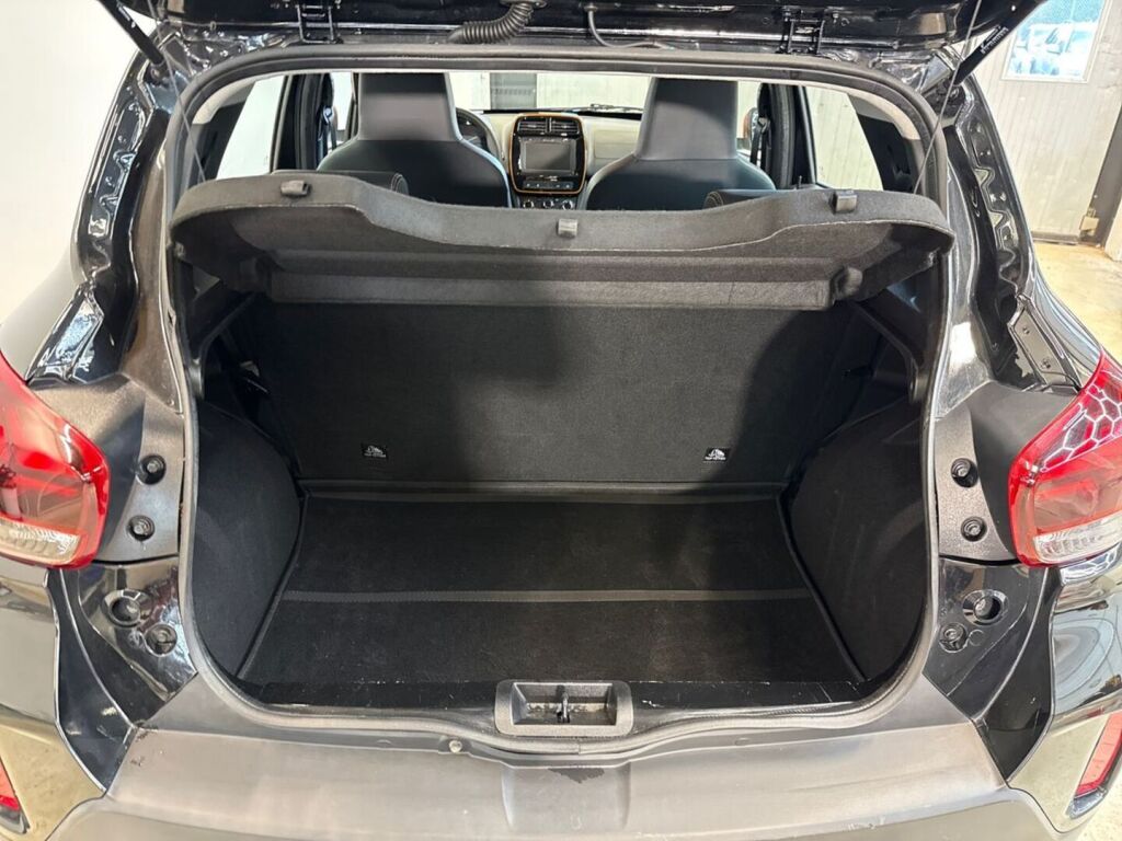 Dacia Spring 2022 Musta