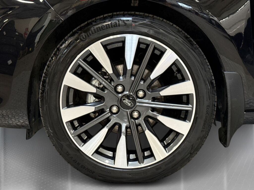 Ford Fiesta 2022 Musta