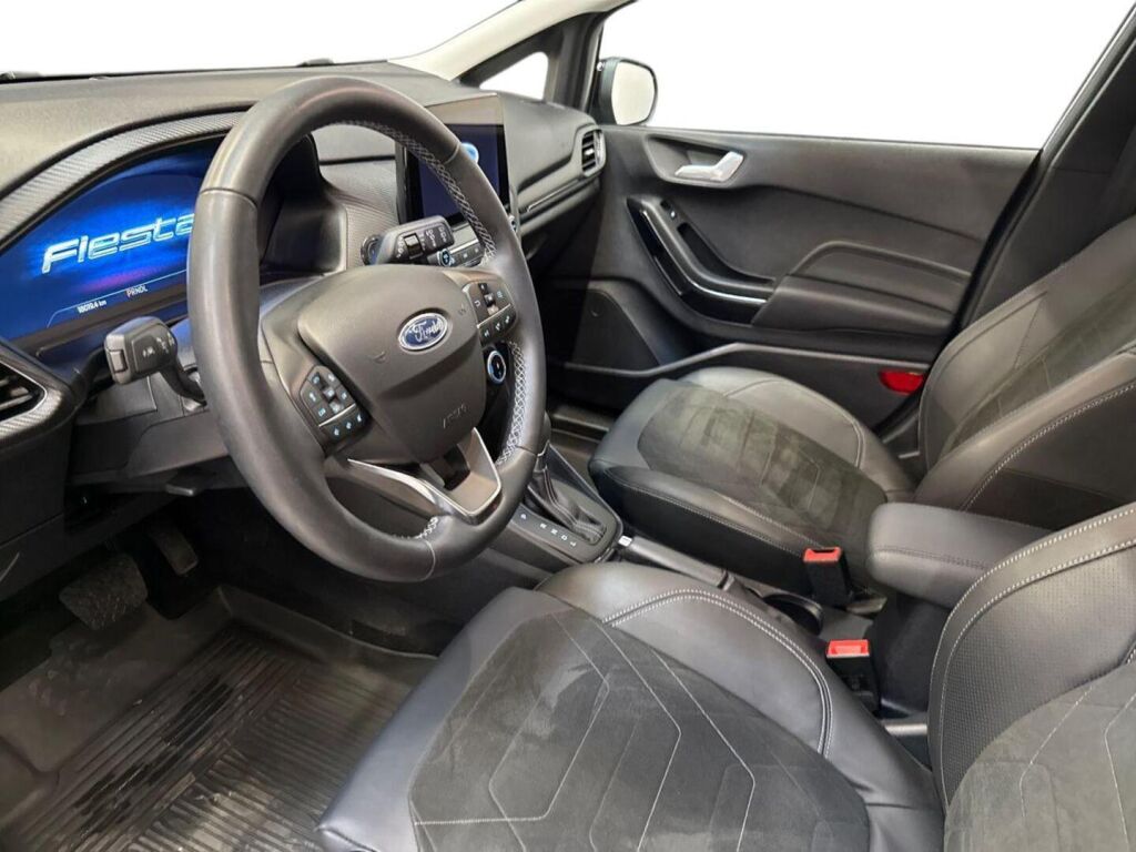 Ford Fiesta 2022 Musta